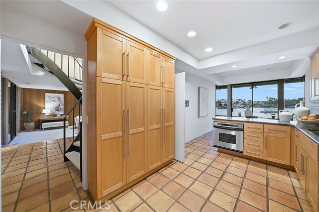 Image 7 of 47 For 16611 Carousel Lane