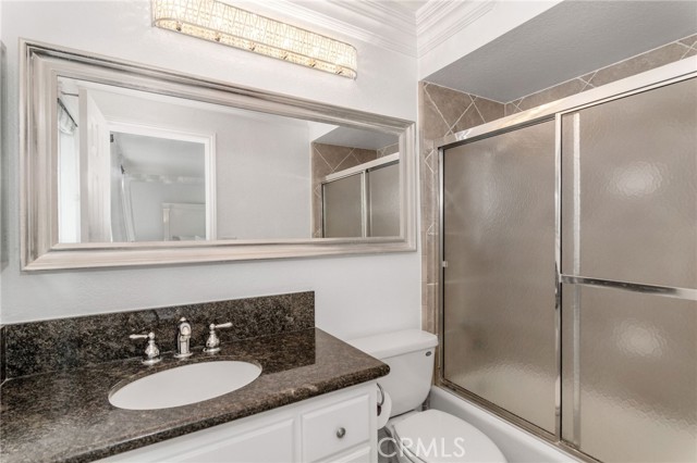 2421 Hill Lane, Redondo Beach, California 90278, 3 Bedrooms Bedrooms, ,2 BathroomsBathrooms,Residential,Sold,Hill,SB22161508