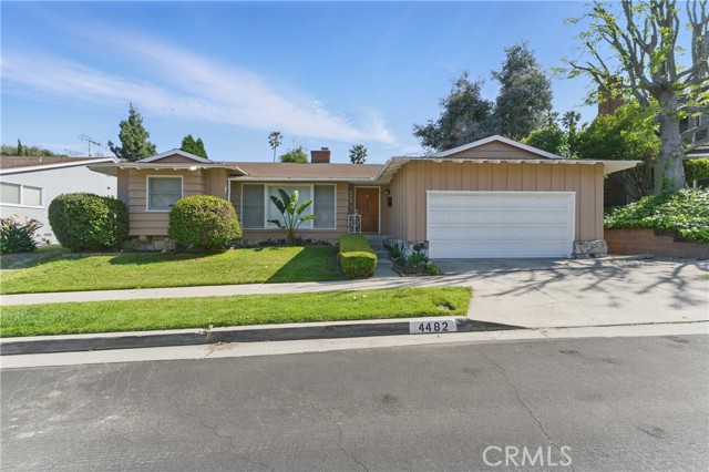 Detail Gallery Image 3 of 41 For 4482 Don Miguel Dr, Los Angeles,  CA 90008 - 2 Beds | 1/1 Baths