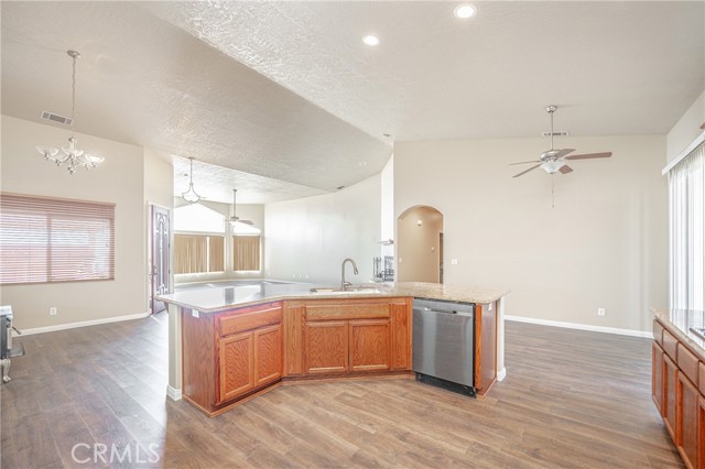 Detail Gallery Image 11 of 56 For 6929 Rattlesnake Rd, Phelan,  CA 92371 - 4 Beds | 2/1 Baths