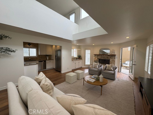 MLS #SB25103372 img 2