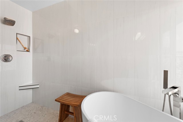 3 Calendula, Rancho Santa Margarita CA: https://media.crmls.org/medias/b3724018-099c-4dee-b2bd-9bb8f92d10af.jpg