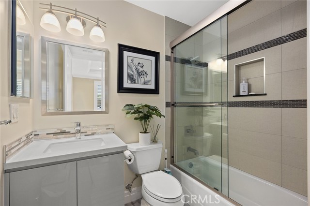 6263 North Charlotte Avenue photo 33