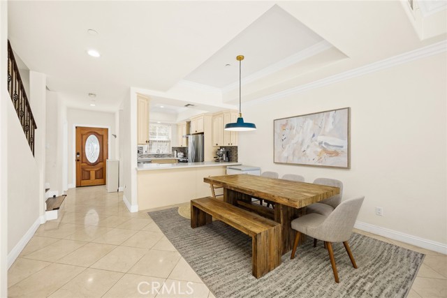 2745 Montrose Avenue, Montrose CA: https://media.crmls.org/medias/b372d14d-f08c-4128-b552-2641e81c6a83.jpg