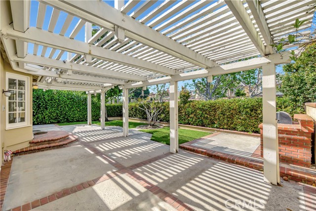 Detail Gallery Image 41 of 52 For 19371 Woodlands Dr, Huntington Beach,  CA 92648 - 3 Beds | 2/1 Baths