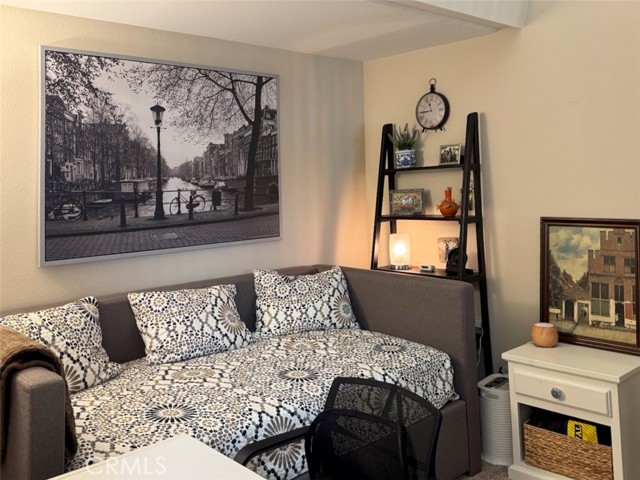 1664 Thunderbird Drive, Seal Beach CA: https://media.crmls.org/medias/b374a48a-778f-4245-aabf-b1842ec39d70.jpg