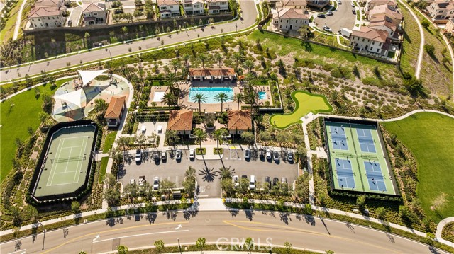 Detail Gallery Image 42 of 46 For 112 Oakstone, Irvine,  CA 92618 - 4 Beds | 3 Baths