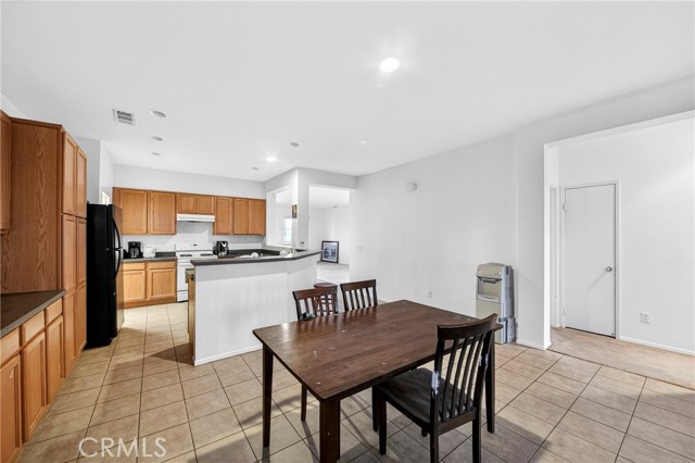 Detail Gallery Image 18 of 38 For 16649 Denham, Victorville,  CA 92395 - 3 Beds | 2 Baths