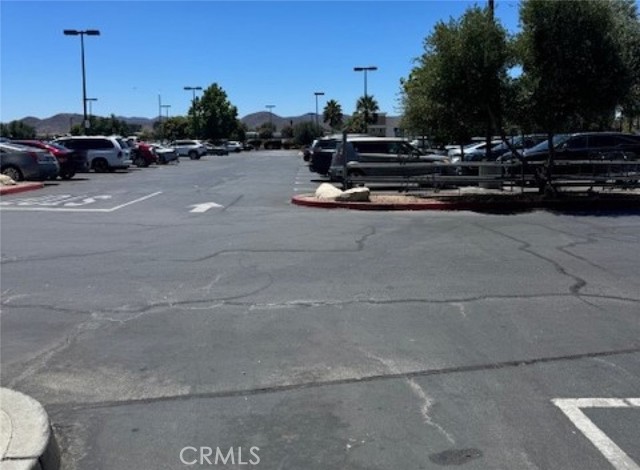 4672 W Florida Ave, Hemet CA: https://media.crmls.org/medias/b3760c5e-e0cf-403f-9688-a7cfb0abff82.jpg