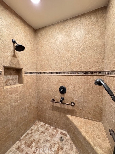 Image 18 of 27 For 8641 Limestone Drive