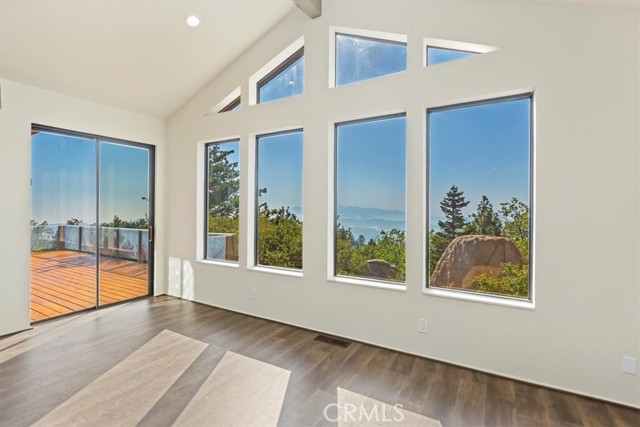 33052 Piedras Grandes, Green Valley Lake CA: https://media.crmls.org/medias/b3772480-1776-4b76-b401-8b8703626e40.jpg