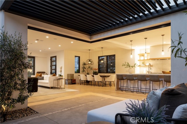 Detail Gallery Image 28 of 33 For 304 Goldenrod Ave, Corona Del Mar,  CA 92625 - 4 Beds | 3/2 Baths