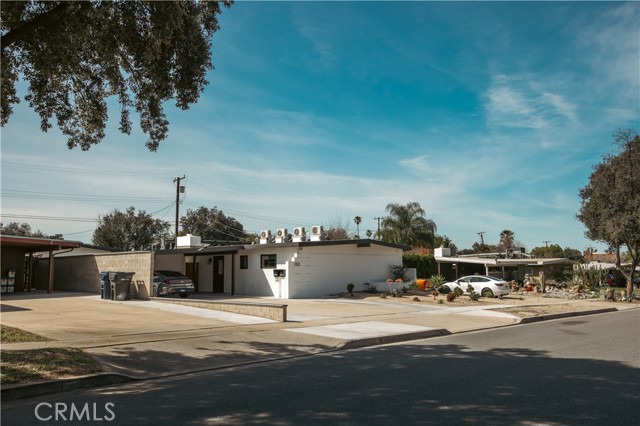 Detail Gallery Image 4 of 47 For 1322 Campus, Redlands,  CA 92374 - 4 Beds | 5 Baths