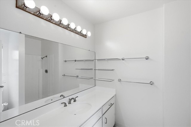 3555 Keystone Avenue, 15 photo 31