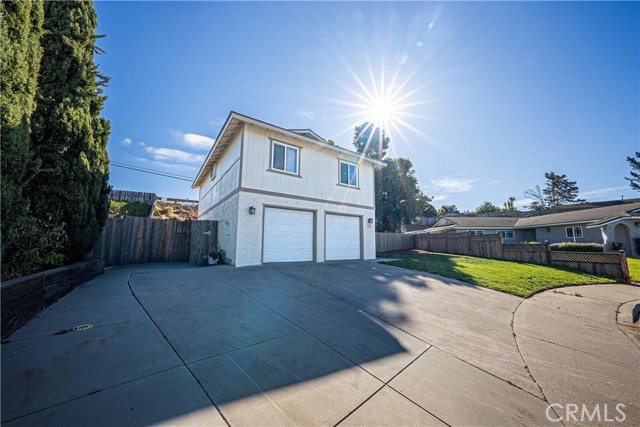 Detail Gallery Image 4 of 22 For 4068 Berrywood Dr, Santa Maria,  CA 93455 - 3 Beds | 2/1 Baths