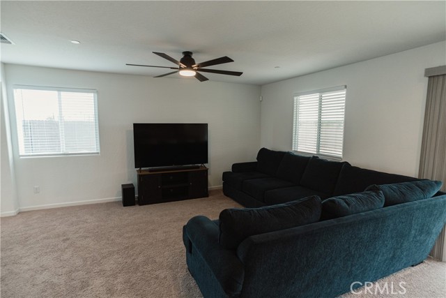 Detail Gallery Image 10 of 61 For 400 Verte St, Chowchilla,  CA 93610 - 4 Beds | 2/1 Baths