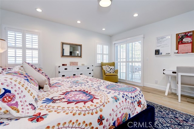 861 12th Court, Manhattan Beach, California 90266, 3 Bedrooms Bedrooms, ,2 BathroomsBathrooms,Residential,Sold,12th,SB21259266