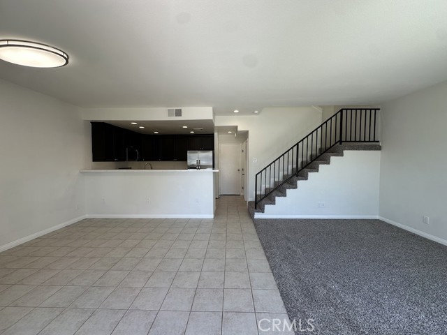 Detail Gallery Image 2 of 32 For 3755 E 52nd St, Maywood,  CA 90270 - 3 Beds | 3 Baths