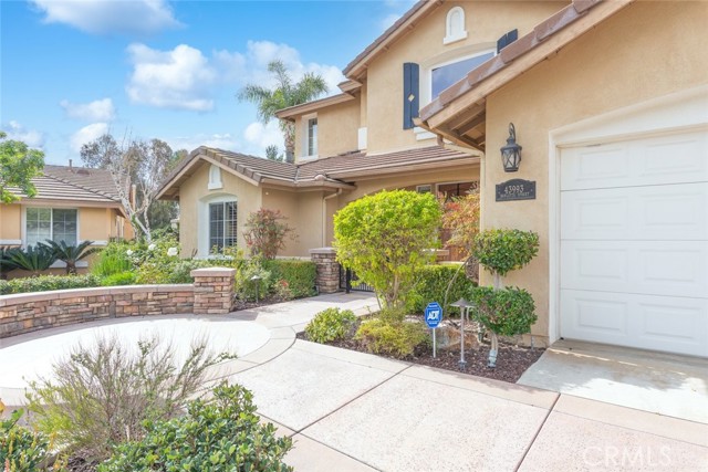 Detail Gallery Image 5 of 61 For 43993 Barletta, Temecula,  CA 92592 - 5 Beds | 3 Baths