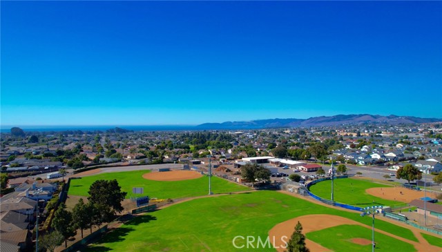 Detail Gallery Image 13 of 17 For 425 Bakeman Ln, Arroyo Grande,  CA 93420 - 3 Beds | 2/1 Baths