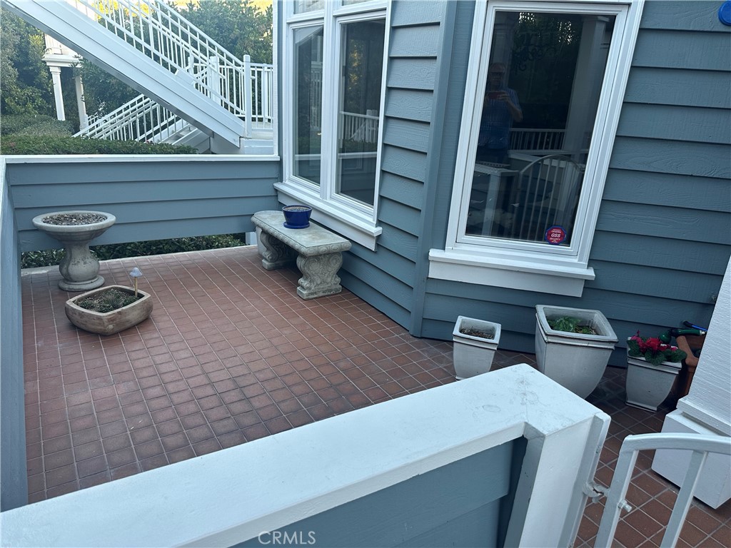 https://media.crmls.org/medias/b37a1407-2934-41b3-bd75-8a0f4f2b5a95.jpg?preset=X-Large