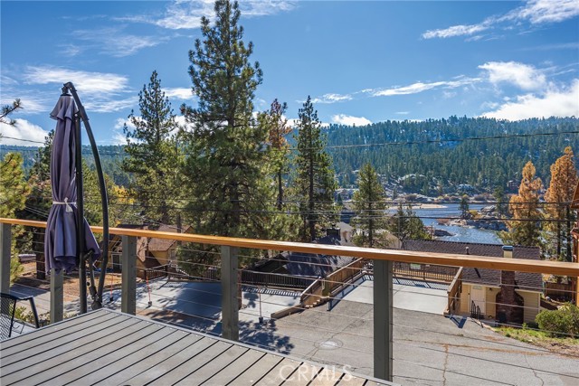 Detail Gallery Image 2 of 44 For 39054 Bayview Ln, Big Bear Lake,  CA 92315 - 3 Beds | 1/1 Baths