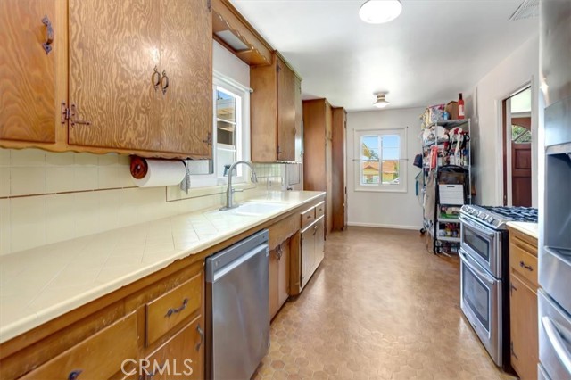Detail Gallery Image 26 of 34 For 11111 Magda Ln, La Habra,  CA 90631 - 4 Beds | 2/1 Baths