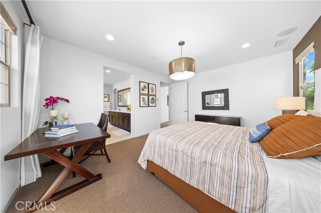 105 newall, Irvine CA: https://media.crmls.org/medias/b37b17db-a95d-4167-bc1f-abfbf4d069b3.jpg