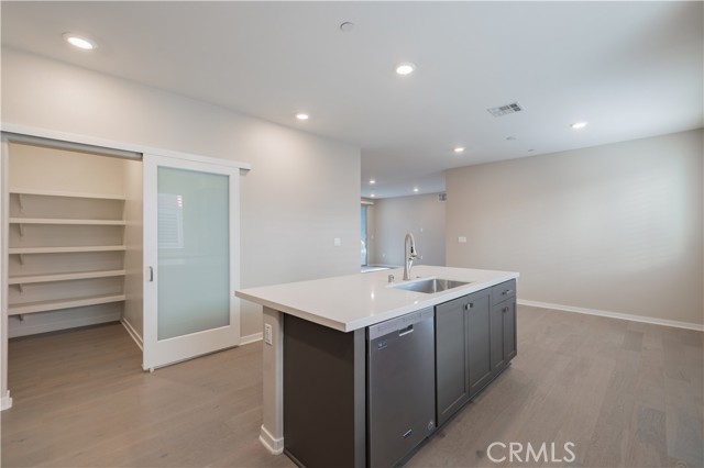 Detail Gallery Image 8 of 41 For 106 Tribeca, Irvine,  CA 92612 - 3 Beds | 2/1 Baths