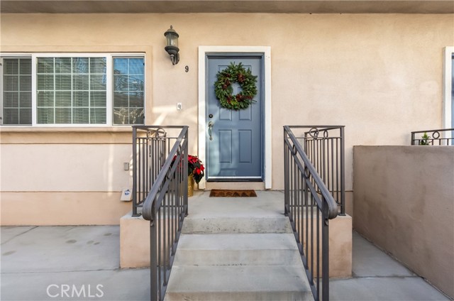 Detail Gallery Image 5 of 28 For 1021 Cravens #9,  Torrance,  CA 90501 - 3 Beds | 2/1 Baths