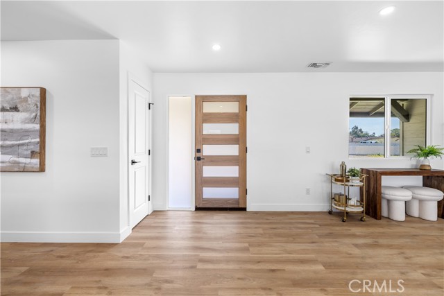 Detail Gallery Image 4 of 50 For 5079 Rigel Way Mira Loma, Jurupa Valley,  CA 91752 - 4 Beds | 3 Baths