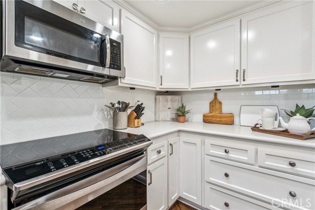 Detail Gallery Image 16 of 37 For 135 E Cypress Ave, Redlands,  CA 92373 - 3 Beds | 2/1 Baths