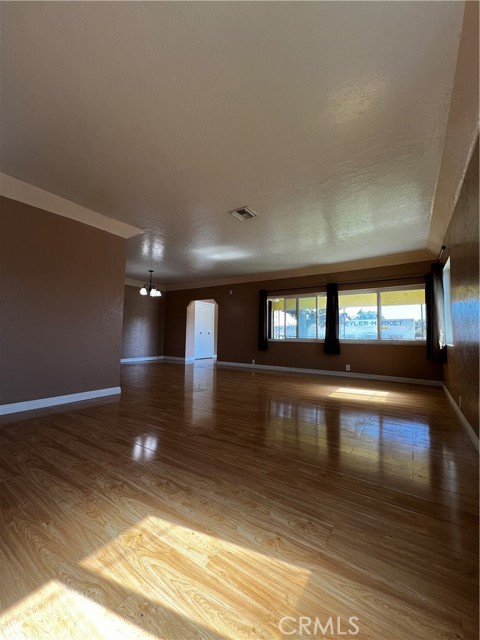 Detail Gallery Image 9 of 15 For 22443 Meyler, Torrance,  CA 90502 - 3 Beds | 2 Baths