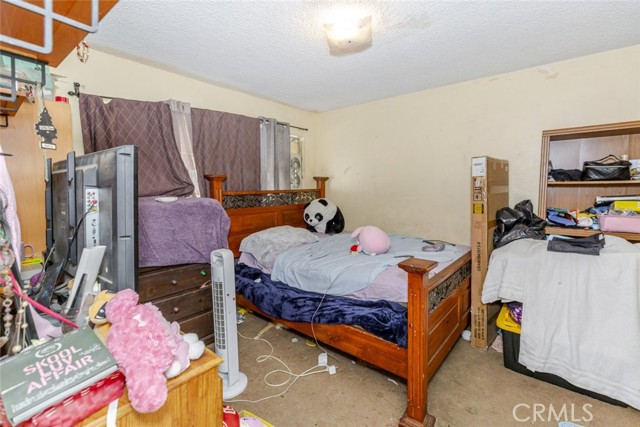 12401 Archwood Street, North Hollywood CA: https://media.crmls.org/medias/b3800434-ccbd-4462-ad97-584ff4930948.jpg