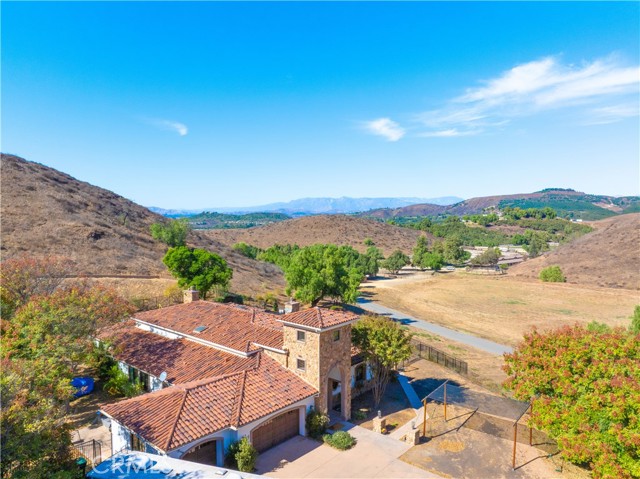 Detail Gallery Image 3 of 24 For 2127 E Olsen Rd, Thousand Oaks,  CA 91360 - 5 Beds | 5/1 Baths