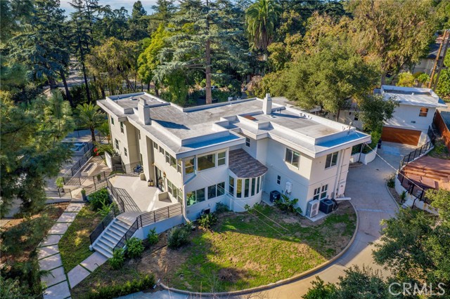 Detail Gallery Image 2 of 70 For 2065 E Altadena, Altadena,  CA 91001 - 7 Beds | 9 Baths