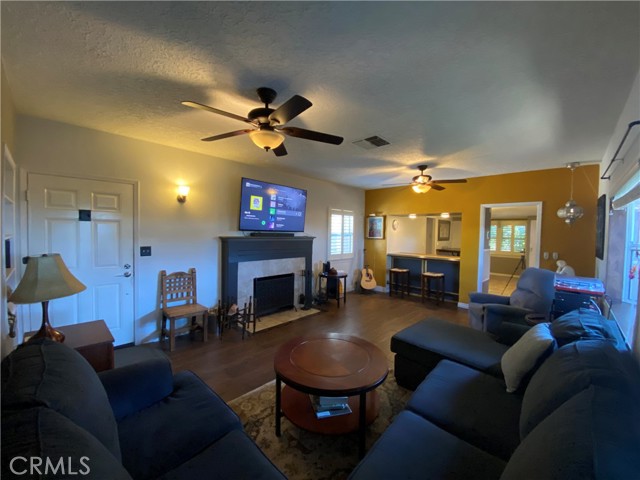 11748 Douglas, Yucaipa CA: https://media.crmls.org/medias/b380eb2b-15f5-46dc-931e-dfda9cfafb4f.jpg