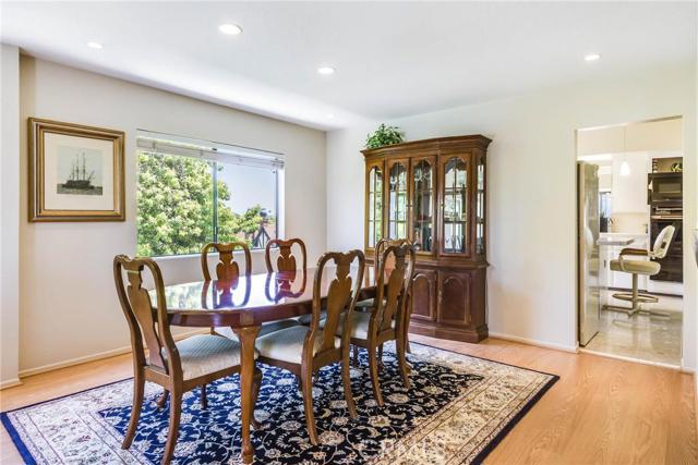 220 Helberta Avenue, Redondo Beach, California 90277, 4 Bedrooms Bedrooms, ,3 BathroomsBathrooms,Residential,Sold,Helberta,PV16158367