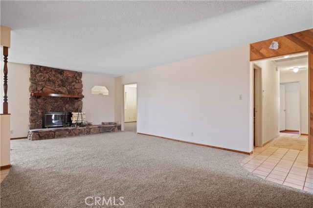 5422 Golondrina Drive, San Bernardino CA: https://media.crmls.org/medias/b3823241-244f-43ce-9922-d39c856986c9.jpg