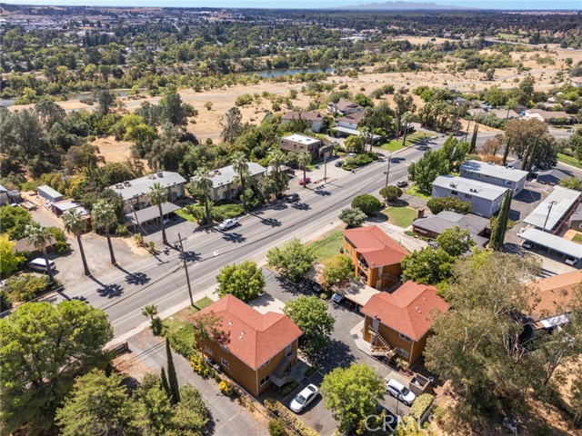 70 Grand Avenue, Oroville CA: https://media.crmls.org/medias/b3835a65-4e31-4cc5-9fcd-13c851473d90.jpg