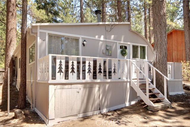 Detail Gallery Image 25 of 27 For 745 Eureka Dr, Big Bear Lake,  CA 92315 - 3 Beds | 2 Baths