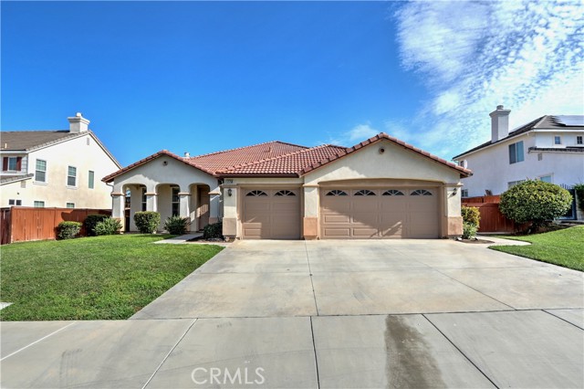 12758 Royal Palm Ln, Riverside, CA 92503