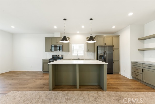 Detail Gallery Image 10 of 27 For 732 E Route 66 #12,  Glendora,  CA 91740 - 3 Beds | 2 Baths