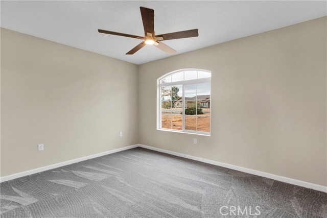 Detail Gallery Image 12 of 27 For 19375 Corwin Rd, Apple Valley,  CA 92307 - 4 Beds | 2/1 Baths