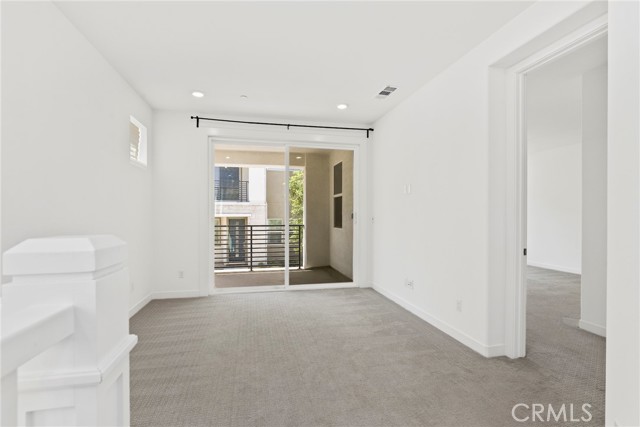 27124 Purple Sage Court, Valencia CA: https://media.crmls.org/medias/b384324b-2fc0-4e4f-80c1-d6afb03fc821.jpg