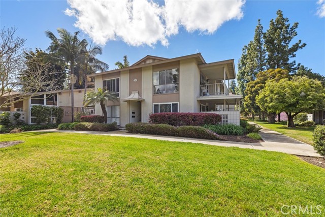 Image 2 for 121 Via Estrada #P, Laguna Woods, CA 92637