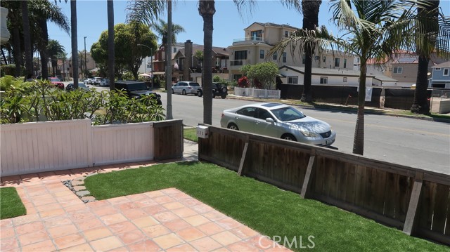Detail Gallery Image 44 of 50 For 322 12th St, Huntington Beach,  CA 92648 - 3 Beds | 2/1 Baths