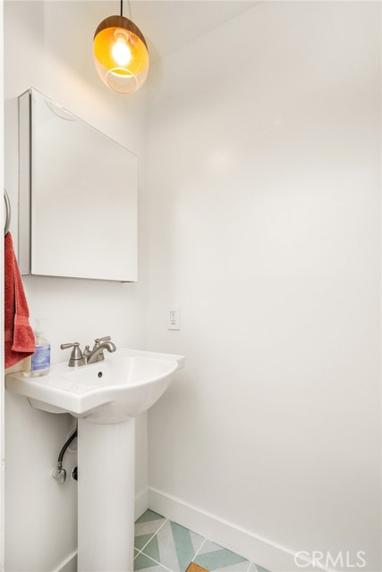 Detail Gallery Image 28 of 43 For 1840 Elmfield Ave, Long Beach,  CA 90815 - 3 Beds | 1/1 Baths