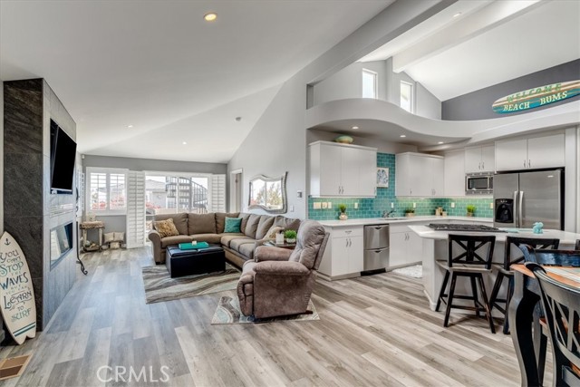 Detail Gallery Image 18 of 72 For 951 Fresno Ave, Pismo Beach,  CA 93449 - 3 Beds | 2/1 Baths