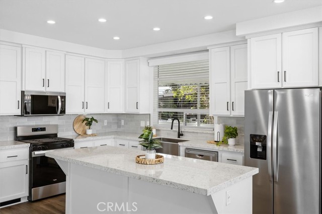 Detail Gallery Image 3 of 21 For 7239 San Luis St, #184,  Carlsbad,  CA 92011 - 2 Beds | 2 Baths